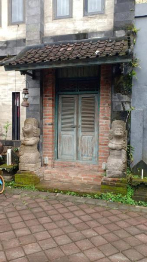 PandeGuntur 61 homestay